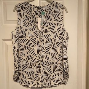 NWT Collective Concepts blouse. Size small